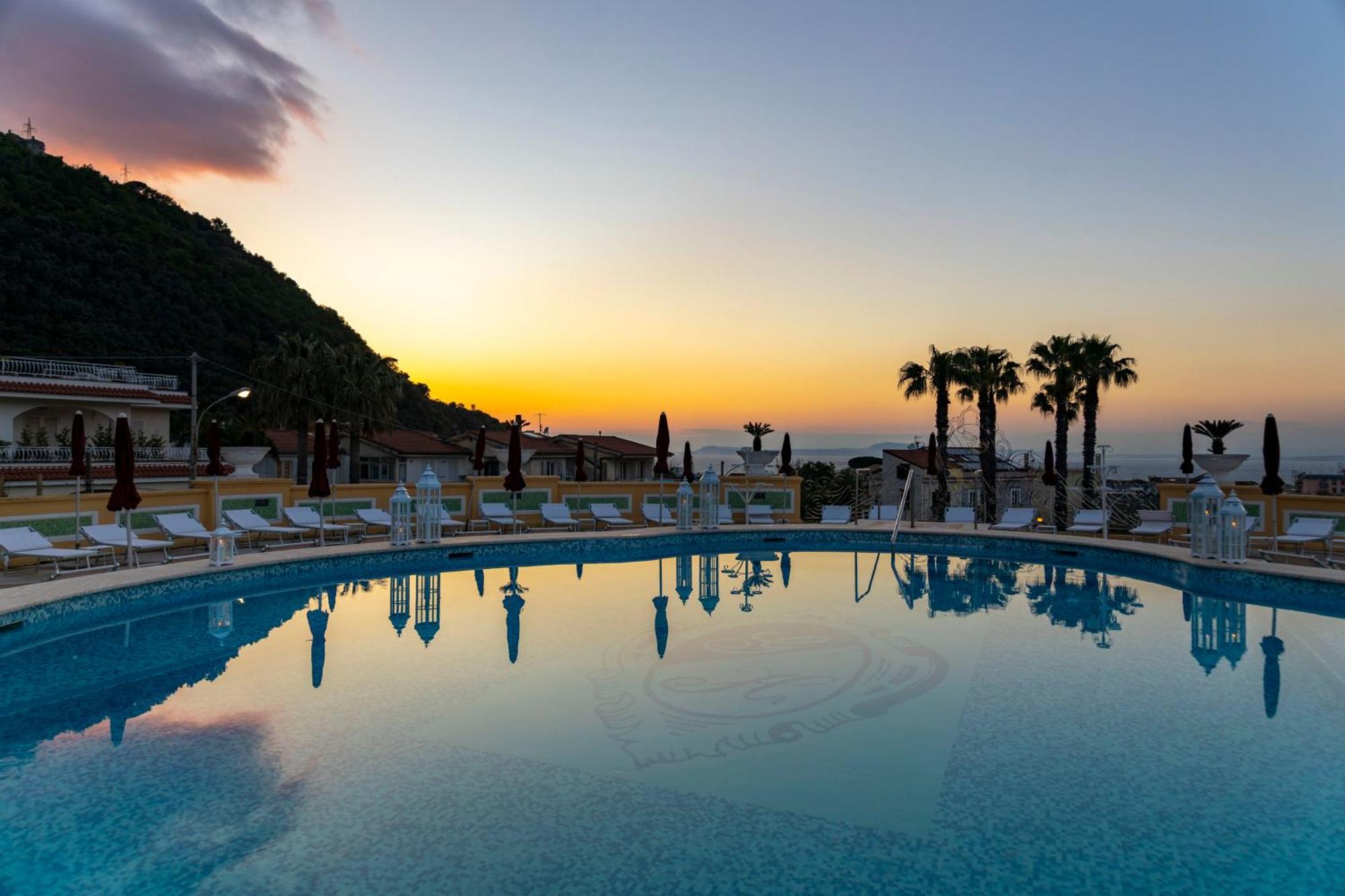 סן אנג'לו Grand Hotel La Pace (Adults Only) מראה חיצוני תמונה